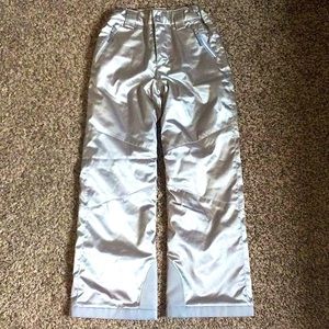 ❄️🤍Metallic silver snow pants.🤍❄️